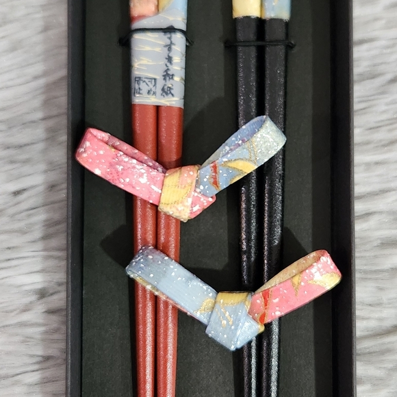Colorful Chopstick Set with Box - Picture 6 of 6